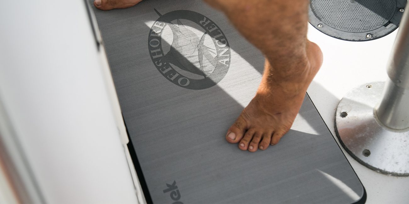 Category Helm Pad Castaway Customs